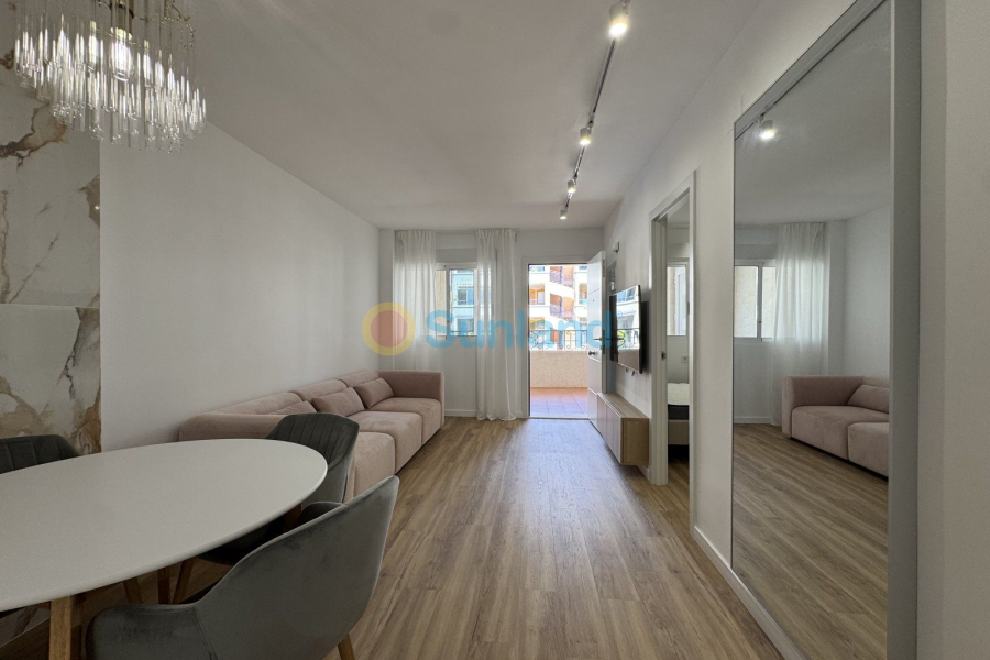 Resale - Apartamento - Orihuela Costa - La Ciñuelica
