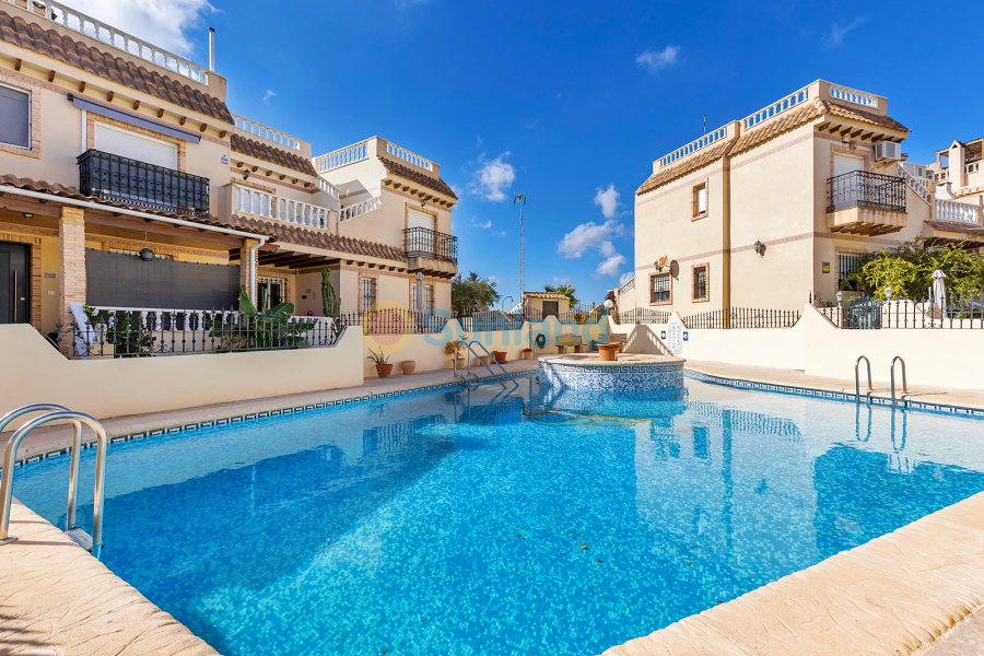 Segunda mano - Casa de Pueblo - Orihuela Costa - Los Almendros