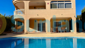 Använda fastigheter - Villa - Torrevieja - Los Balcones