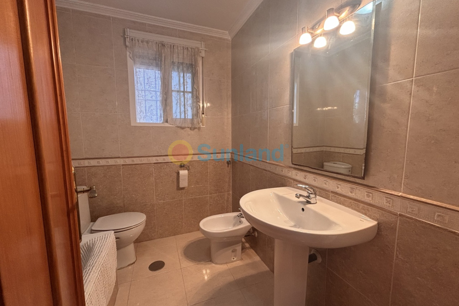 Segunda mano - A - Cabo Roig