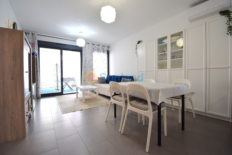 Resale - Apartment - Orihuela Costa - La Zenia