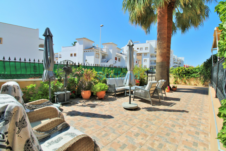 Resale - Villa - Villamartin - Los Dolses