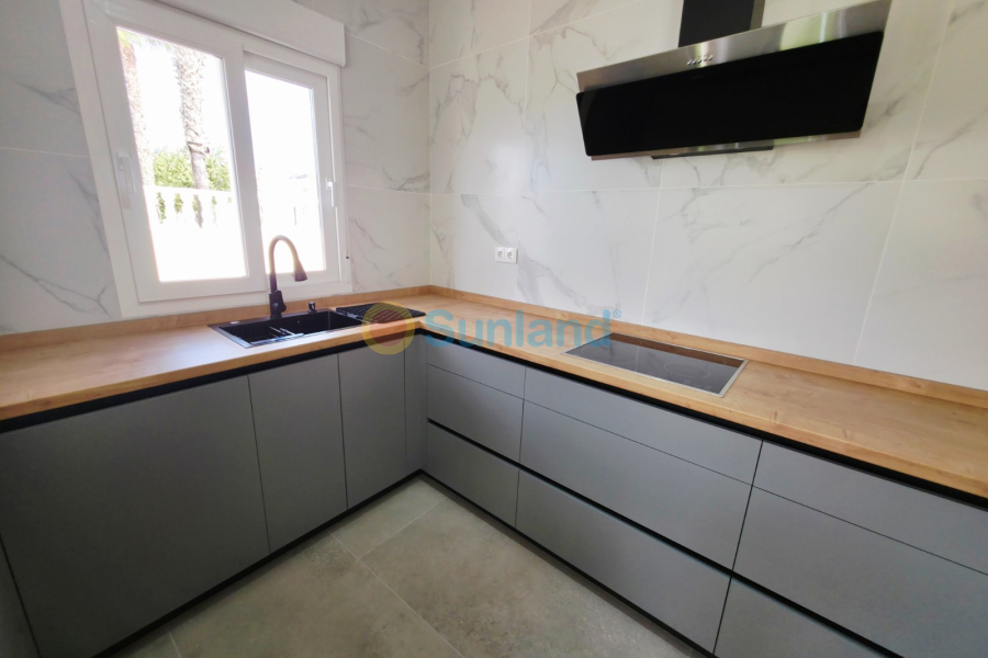 Вторичка - Bилла - Ciudad Quesada