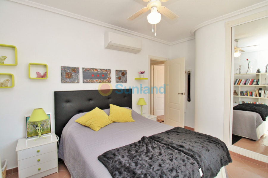 Resale - Villa - Villamartin - Los Dolses