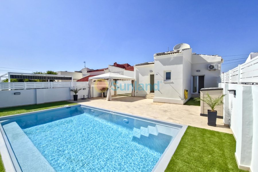 Brukte eiendommer - Villa - Torrevieja - La Siesta