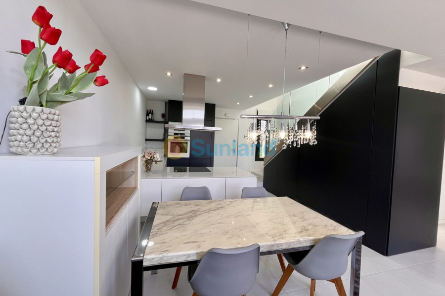 Segunda mano - V - Los Dolses