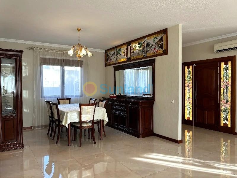 Använda fastigheter - Villa - Ciudad Quesada