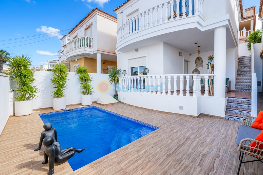 Verkauf - Haus - Orihuela Costa - Villamartin