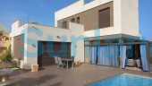 Resale - Villa - Torrevieja - Aguas Nuevas