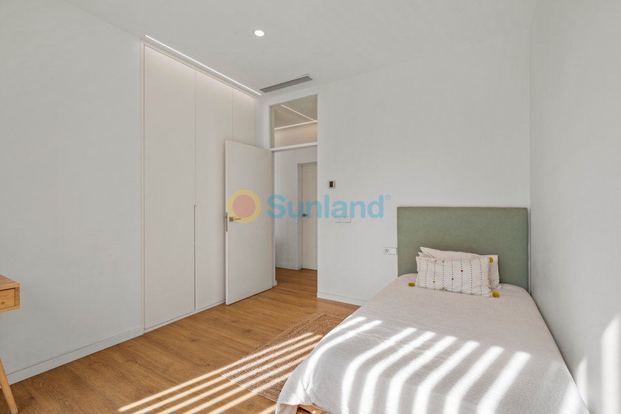 Använda fastigheter - Villa - Finestrat