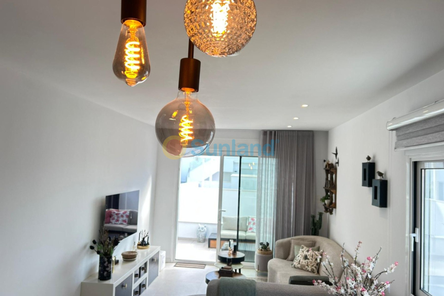 Resale - Apartment - Orihuela costa - 