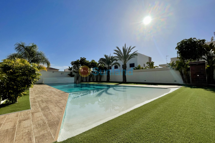 Resale - Apartments - Orihuela costa - 