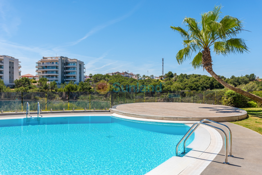 Resale - Apartment - Orihuela Costa - Los Dolses