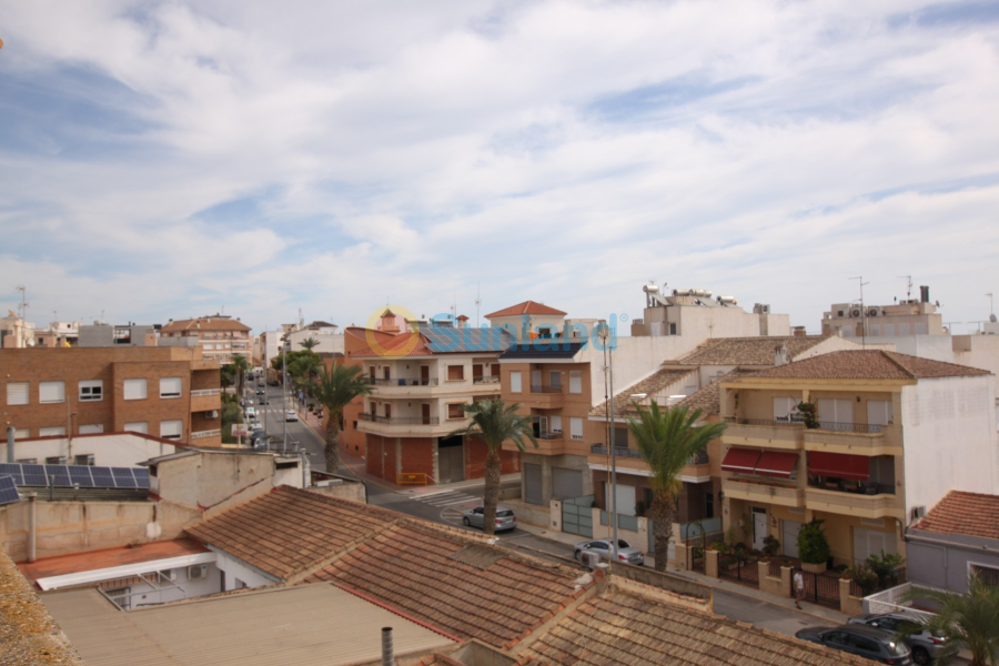 Resale - Apartment - Los Montesinos - Center