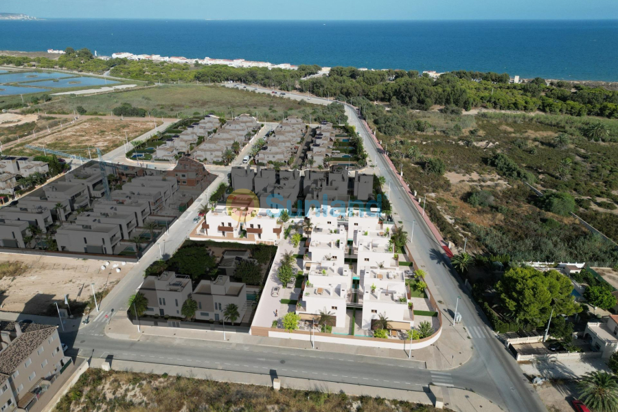 Nueva construcción  - Semidetached - La Marina - El pinet