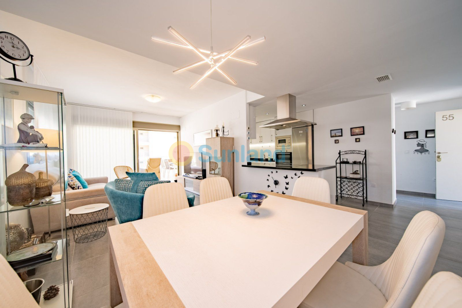 Resale - Apartamento - Orihuela Costa - Villamartin