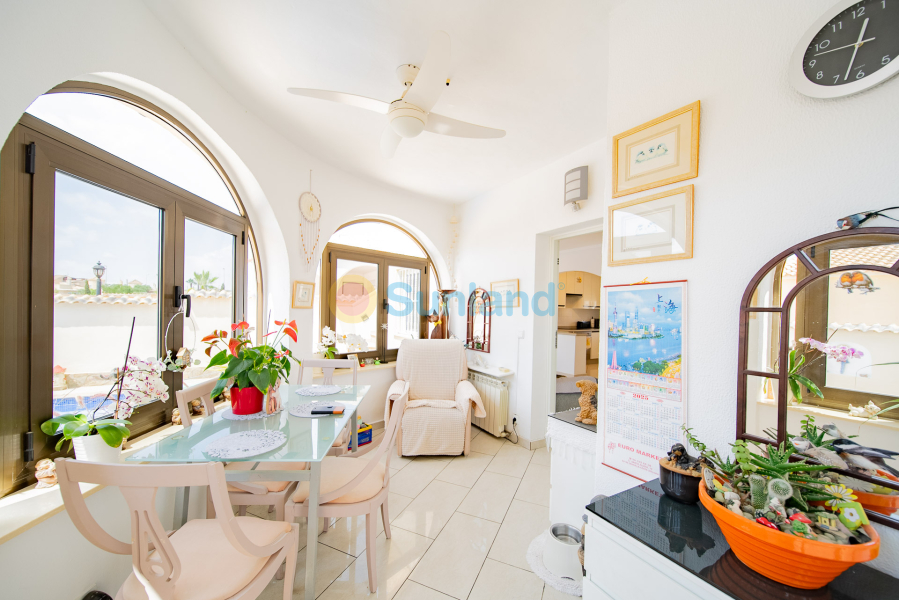 Brukte eiendommer - Villa - Orihuela Costa - La Florida