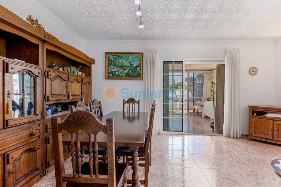 Resale - Villa - San Fulgencio