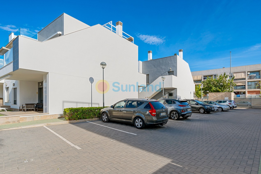 Resale - Apartment - Orihuela costa - 