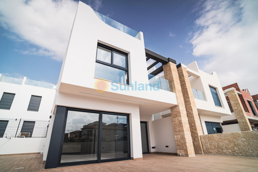 Nueva construcción  - Chalet - Orihuela Costa - Punta Prima