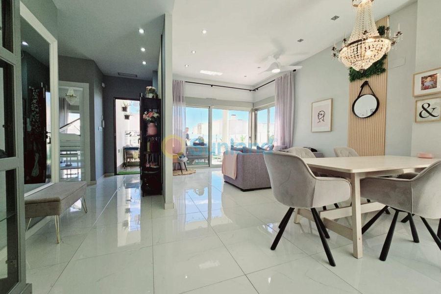Använda fastigheter - Villa - Orihuela Costa - Villamartin