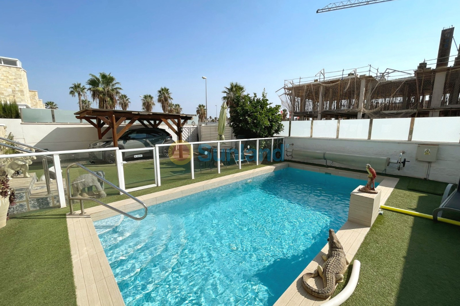 Resale - Townhouse - Ciudad Quesada - Doña Pepa