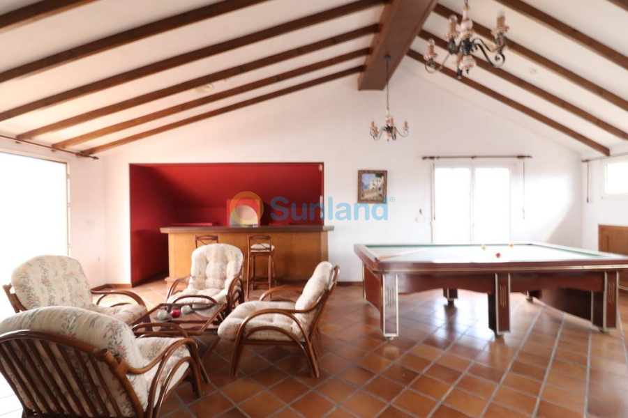 Resale - Villa - Orihuela costa - RioMar