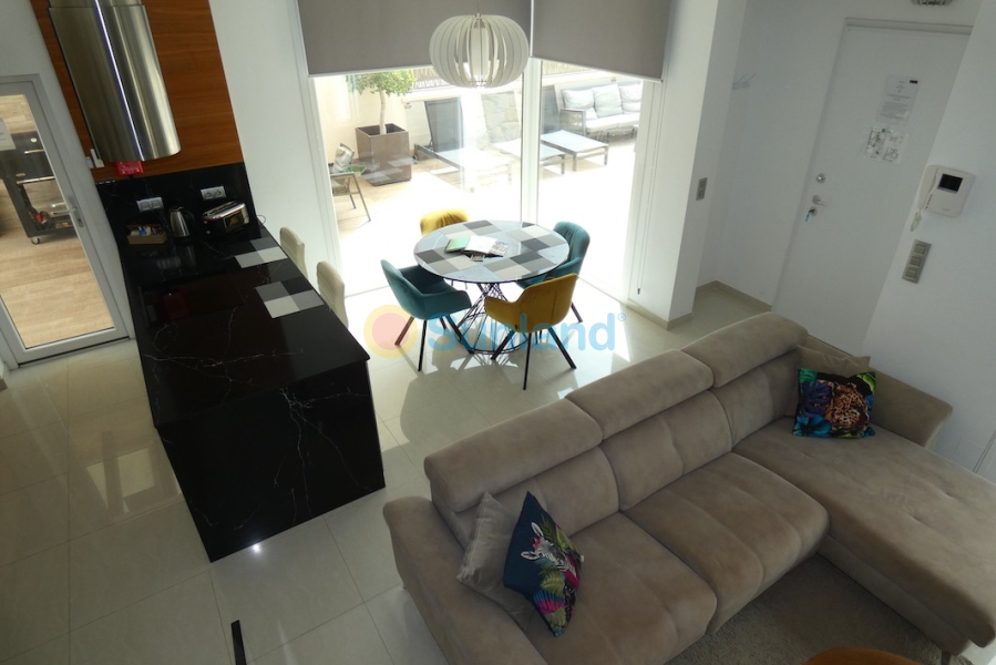 Вторичка - Bилла - Ciudad Quesada