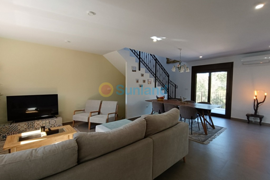 Resale - Villa - Pinar De Campoverde - 