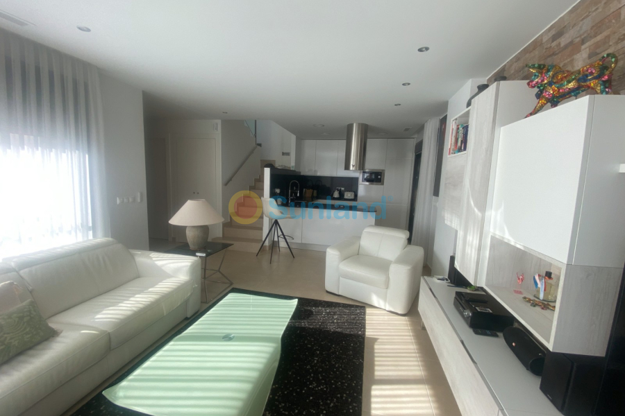 Använda fastigheter - Villa - Ciudad Quesada - Pueblo Bravo