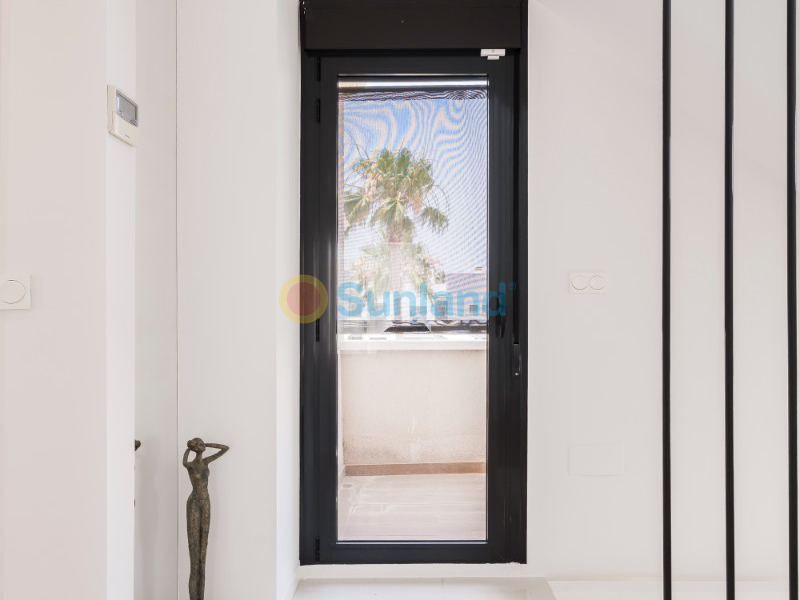 Segunda mano - Chalet - Orihuela Costa - La Zenia