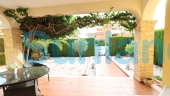 Resale - Terraced house - Orihuela Costa - Punta Prima