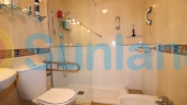 Resale - Apartment - Torrevieja - Aguas Nuevas