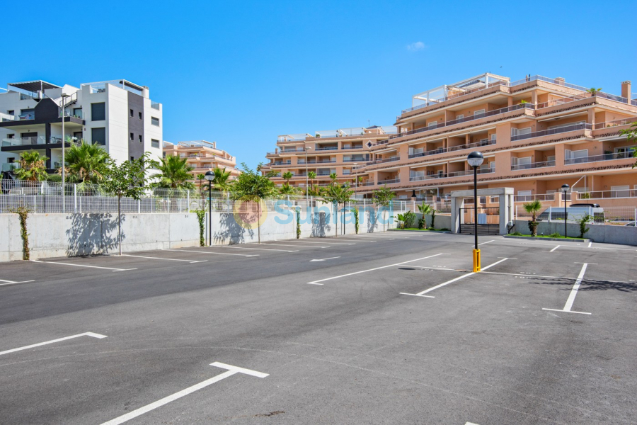 Resale - Apartment - Orihuela Costa - Villamartin