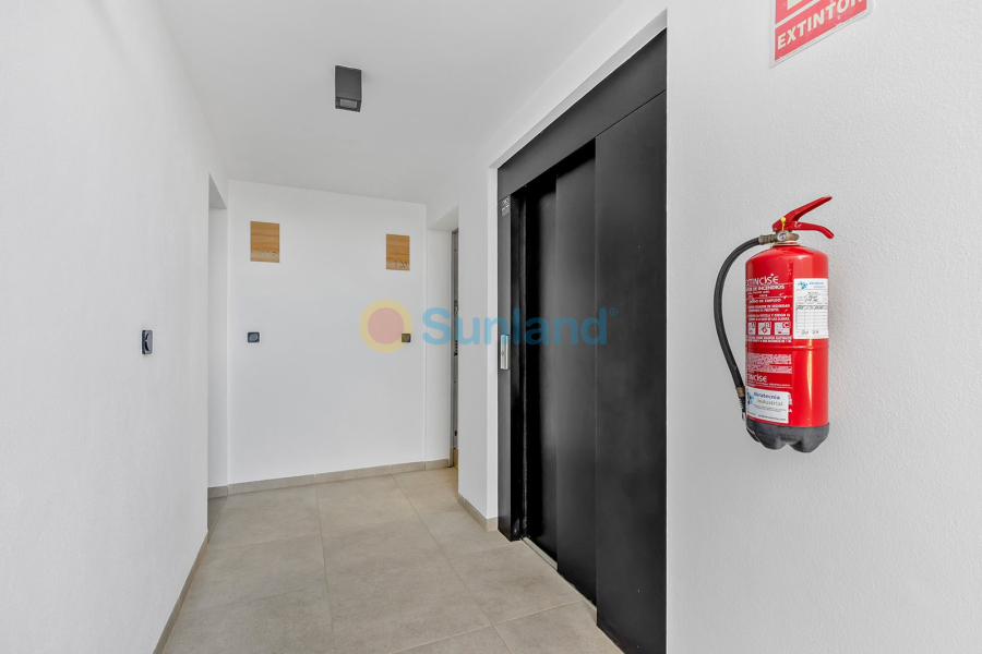 Resale - Apartment - Orihuela Costa