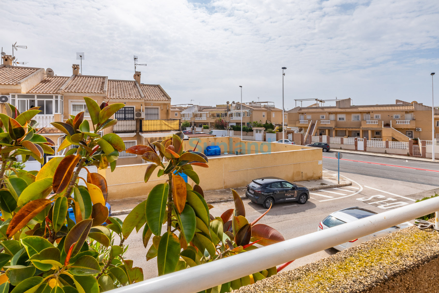 Вторичка - Apartamento - Torrevieja - Aguas Nuevas