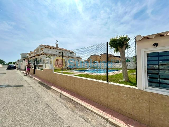 Resale - Terraced house - Orihuela - Urbanización Perla del Mar
