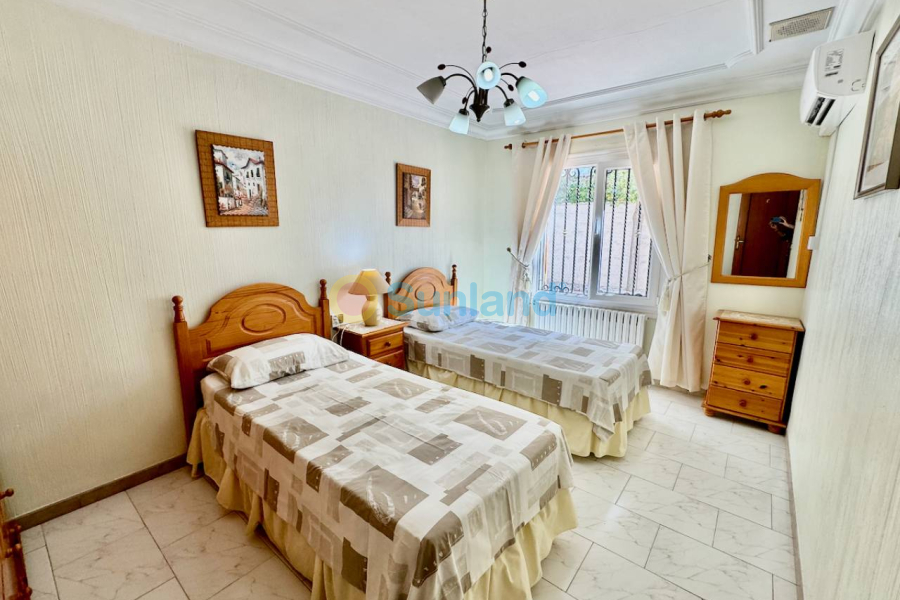 Segunda mano - Country house - Castalla