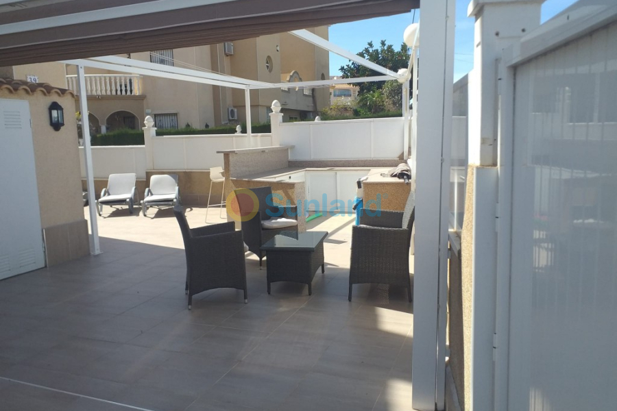 Resale - Villa - Orihuela Costa