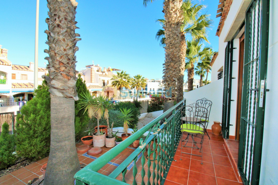 Resale - Townhouse - Villamartin - PAU 8