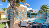 Använda fastigheter - Villa - Orihuela Costa - Lomas De Cabo Roig