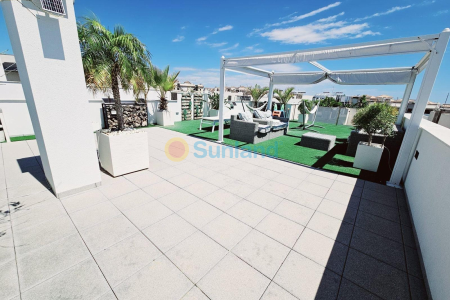 Använda fastigheter - Villa - Orihuela Costa - Villamartin