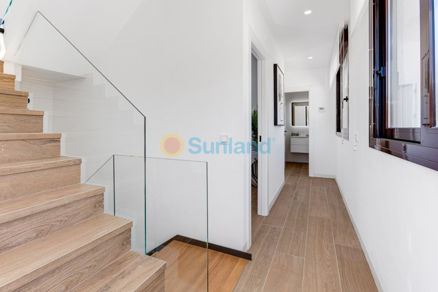 Ny bygg - Villa - Finestrat - Balcón de finestrat