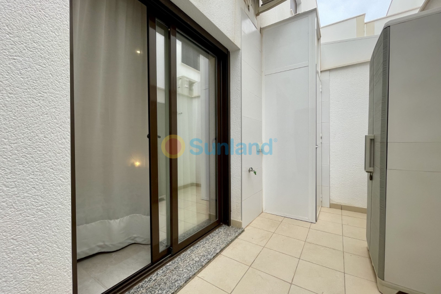 Resale - Apartments - Orihuela costa - 