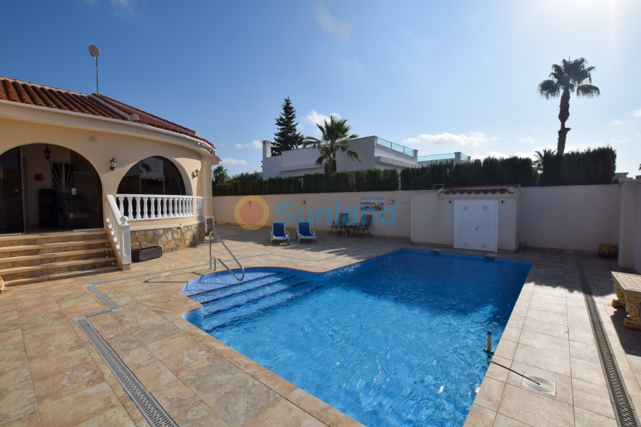 Resale - Detached Villa - Benijófar - Monte Azul/ El Dorado