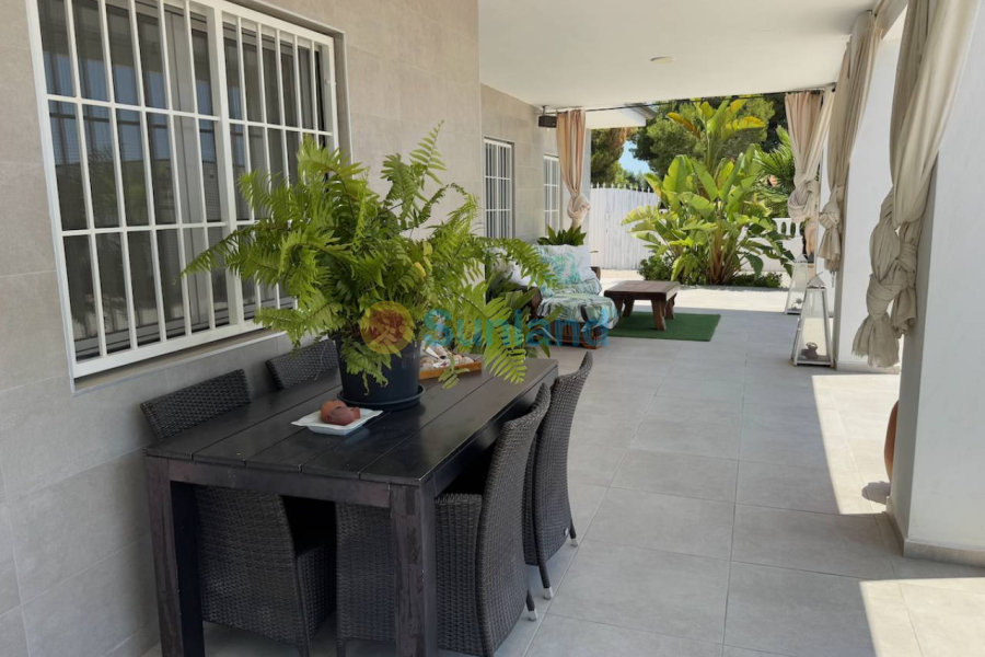 Resale - Country house - Torrellano