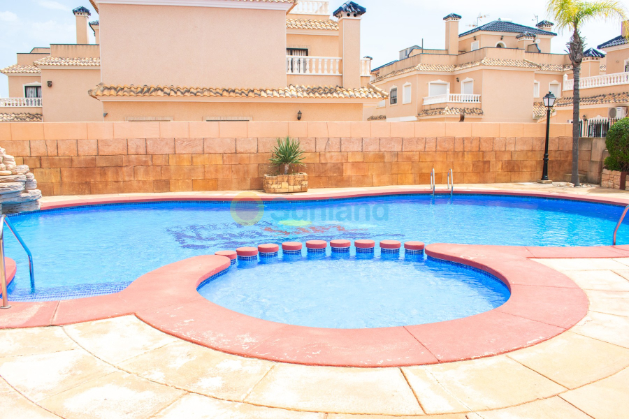 Segunda mano - Adosado - Orihuela - Villamartín