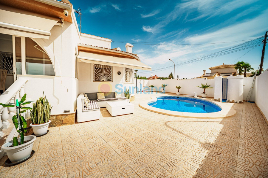 Resale - Villa - Ciudad Quesada