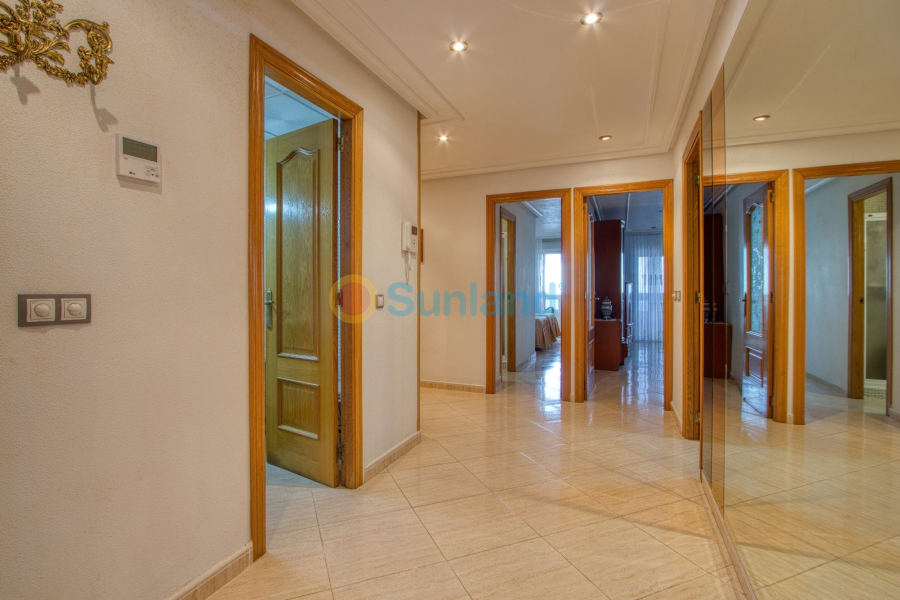 Resale - Apartment - Torrevieja - 