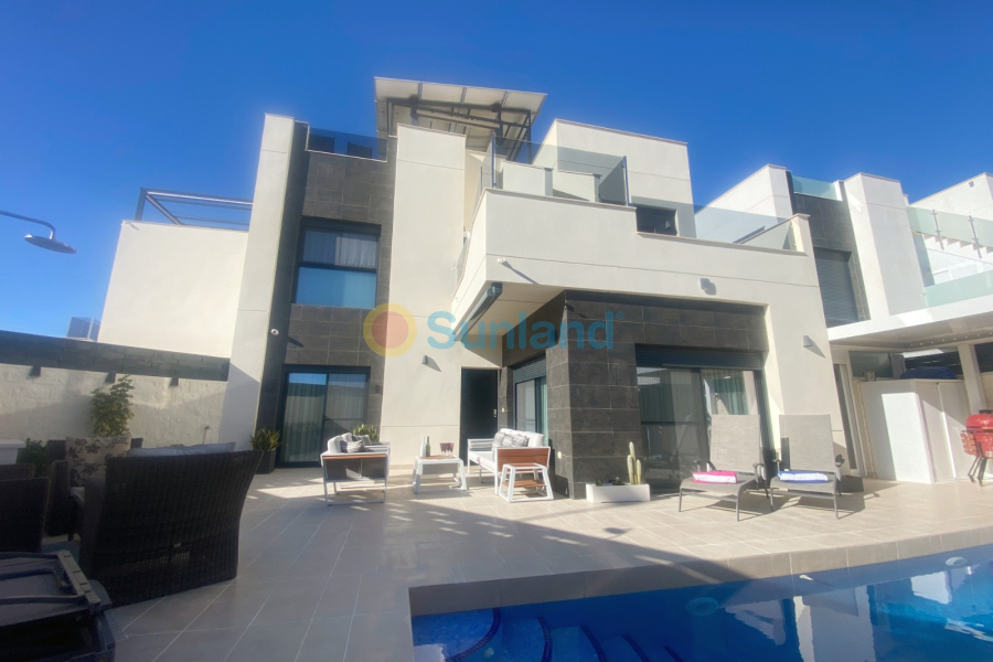 Använda fastigheter - Villa - Ciudad Quesada - Pueblo Bravo